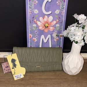 Quilted Olive Green Women's Wallet Clutch